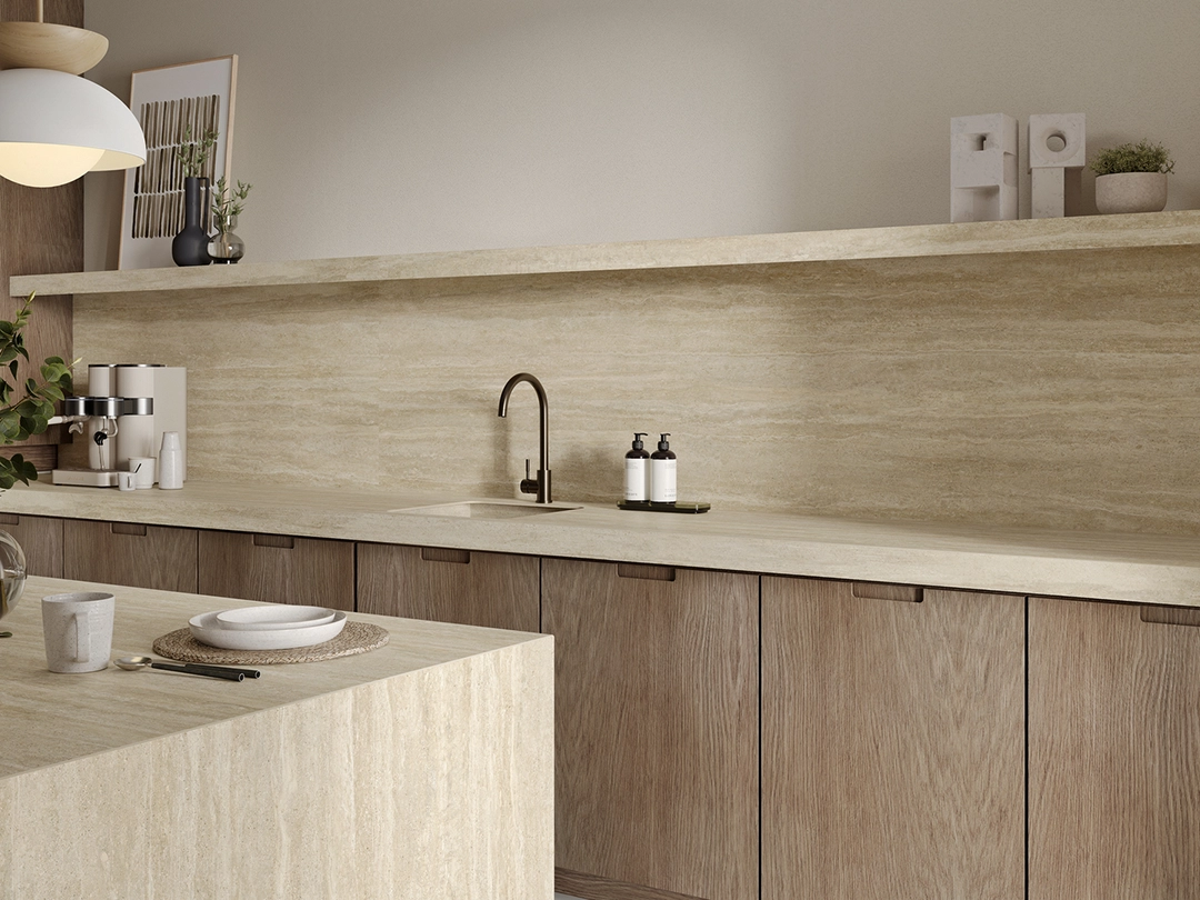 Aplikasi batu Colloseo pada desain kitchen