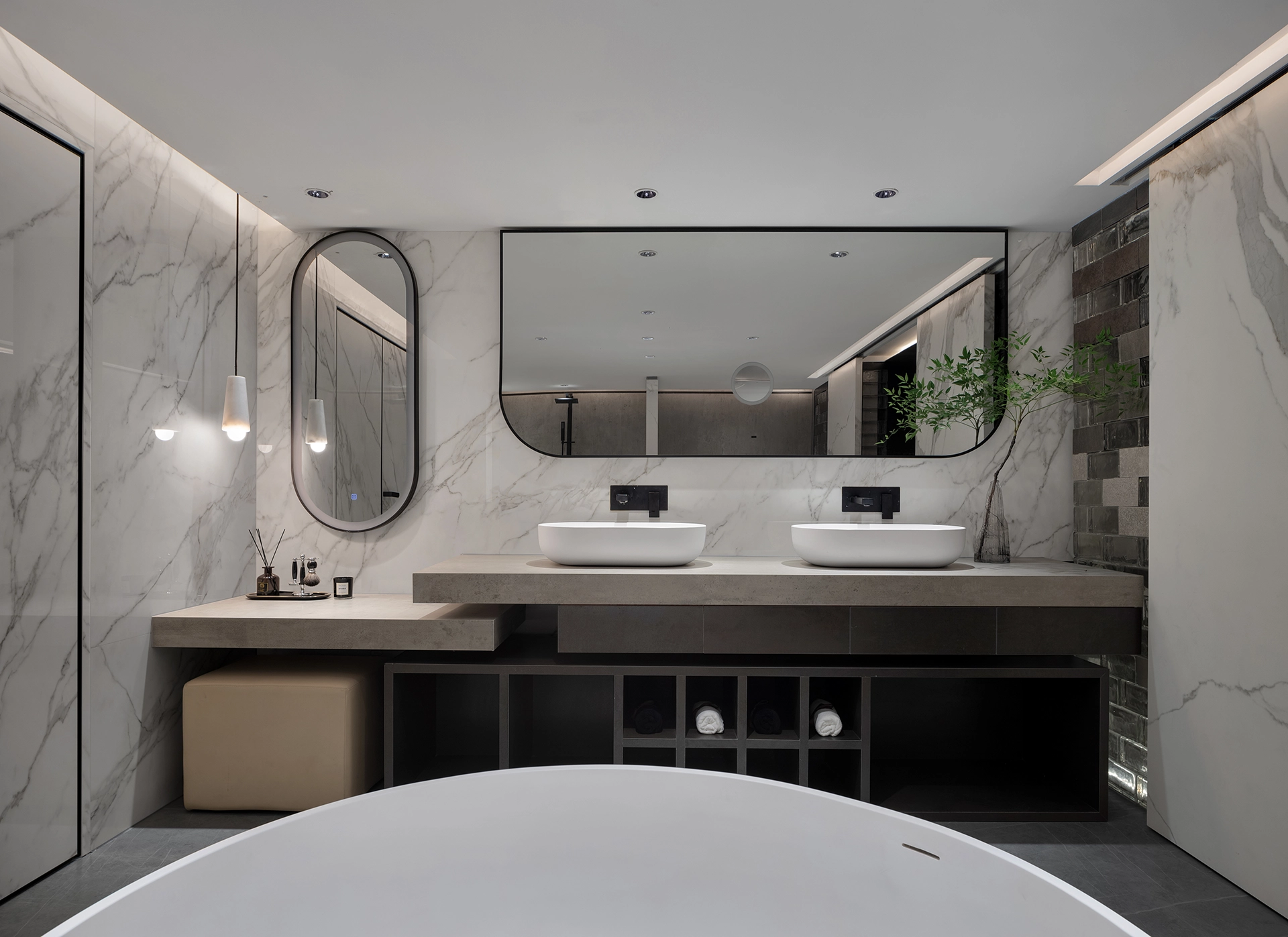 Neolith Nero — aplikasi bathroom