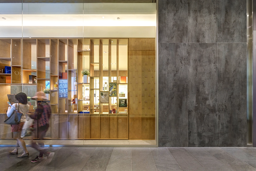 Aplikasi Neolith Metropolitan pada wall cladding